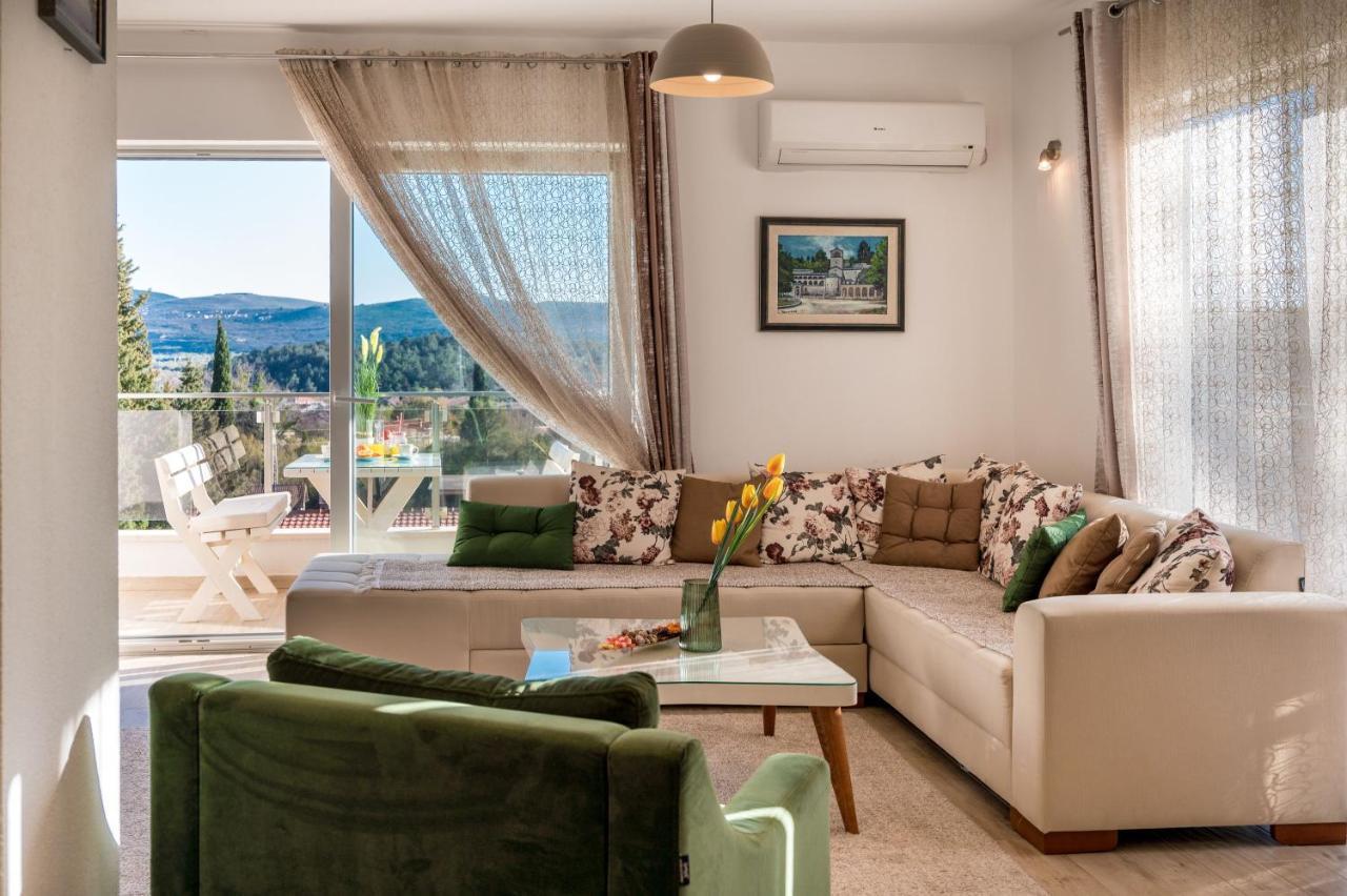 Happy Home Tivat Exterior foto